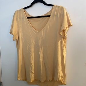 V-neck tshirt